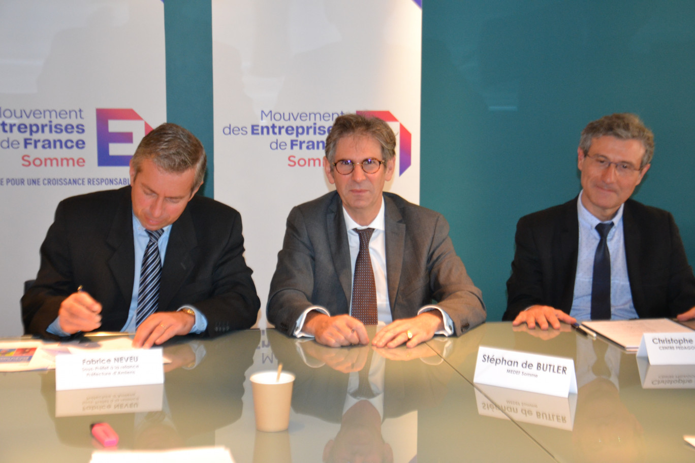 Fabrice Neveu, Stefan de Butler et Christophe Rochelle ont officialisé leur engagement réciproque pour une économie plus inclusive. 