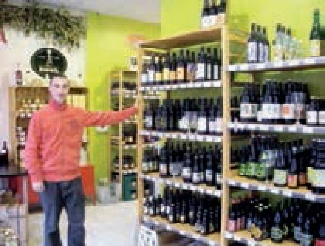 La cave du Houblon compte plus de 200 références de bières régionales et belges.