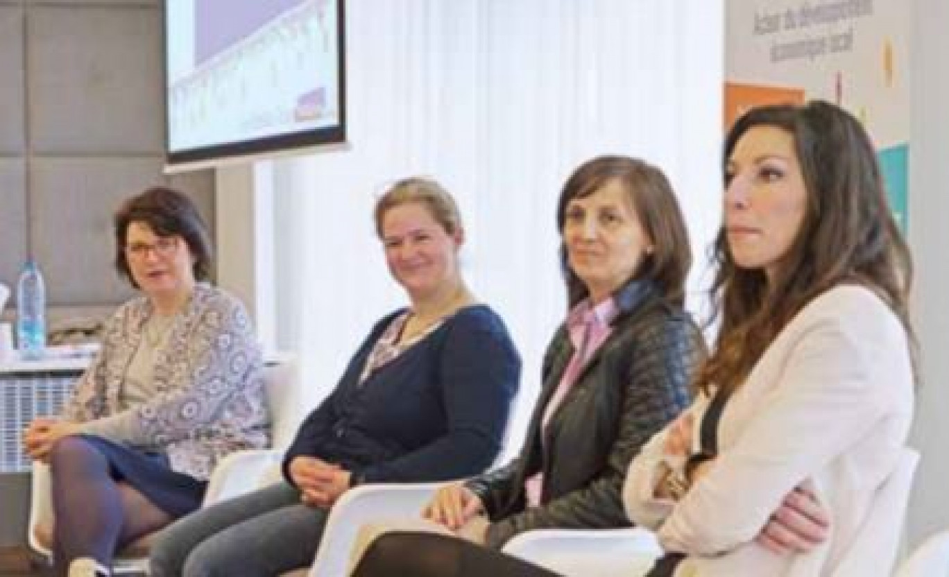 Quatre femmes chefs d'entreprises aux parcours différents sont venues faire part de leurs expériences lors de la conférence. 