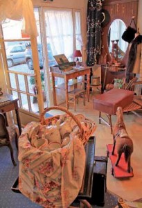 Le magasin d’Anne Richard offre des objets aussi variés que possible pour des clients basés dans presque toute la Picardie.