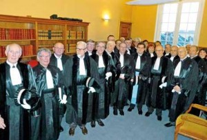 les juges consulaires se sont retrouvés à l’audience solennelle. Daniel Brudi a assuré la présidence du tribunal de septembre à décembre 2015 avec un effectif réduit.