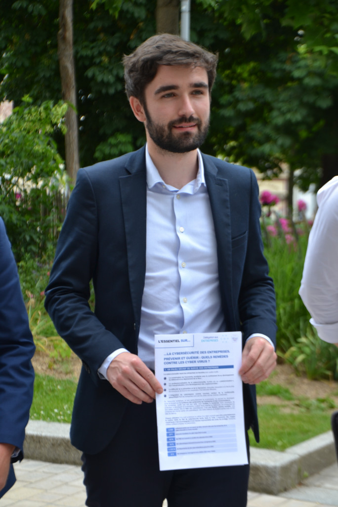 Le sénateur Rémi Cardon est co-rapporteur d'un rapport sur la cybersécurité des entreprises.