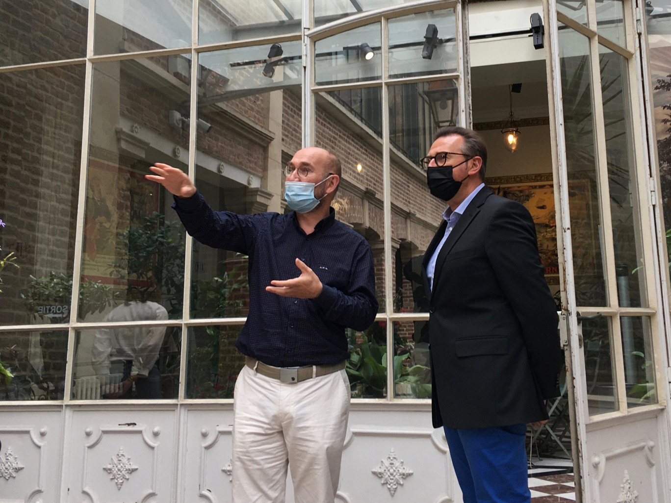 Simon Crampon a fait découvrir la Maison de Jules Verne à Frédéric Leturque (© Aletheia Press / DLP)