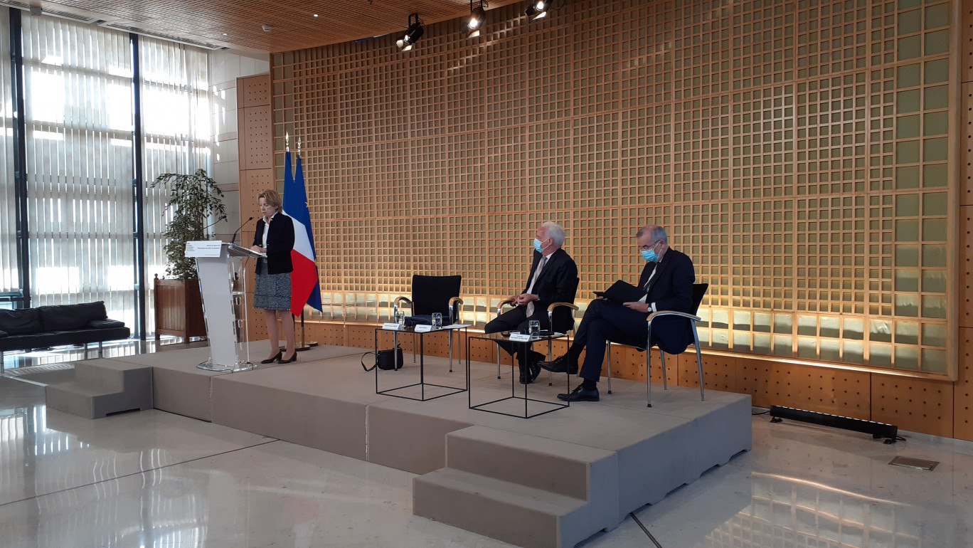 De gauche à droite : Jeanne-Marie Prost, Alain Griset, François Villeroy de Galhau. (c) Anne Daubrée