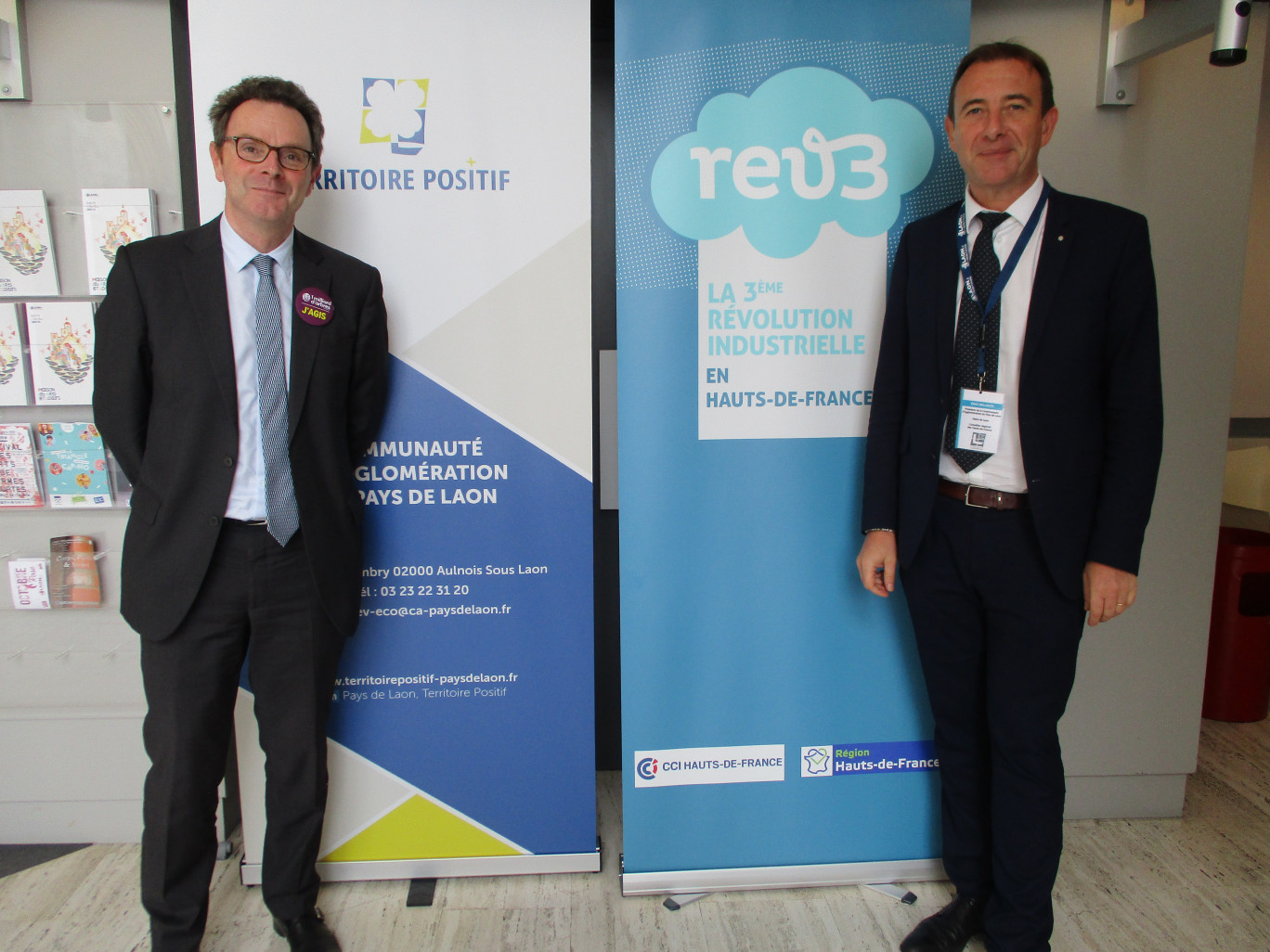 Pour Éric Delhaye (à dr.) président de l’Agglomération du Pays de Laon et Frédéric Motte, président de la mission régionale : « Rev3 est une vraie opportunité. »