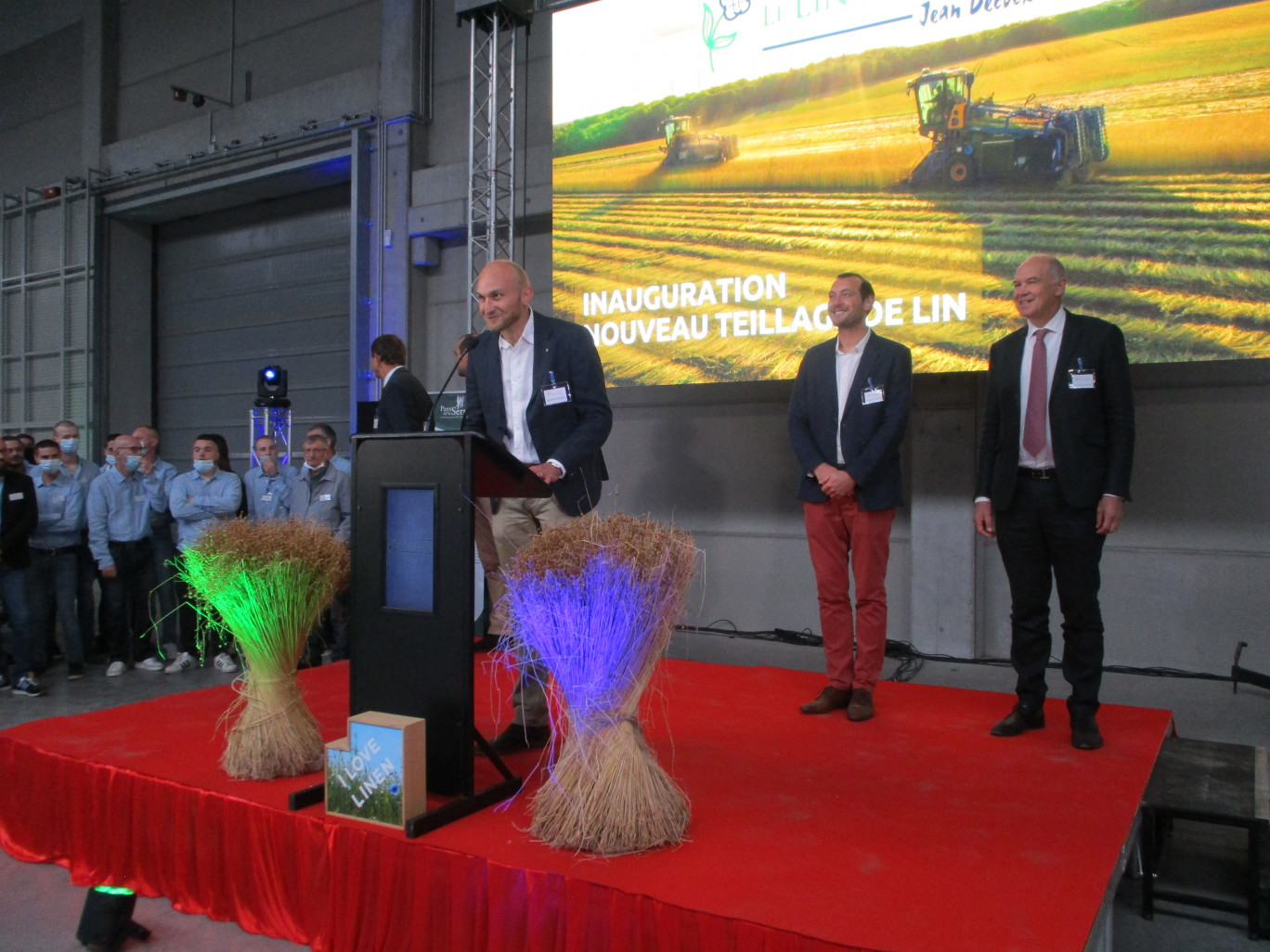 La relève est assurée avec la troisième génération Charles, Édouard et Quentin Decock à la tête des deux sites de production.