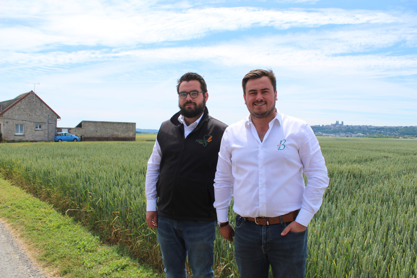 Simon et Paul Bidaut, négociants agricoles, expérimentent à Laon, les solutions de l'agriculture de demain.