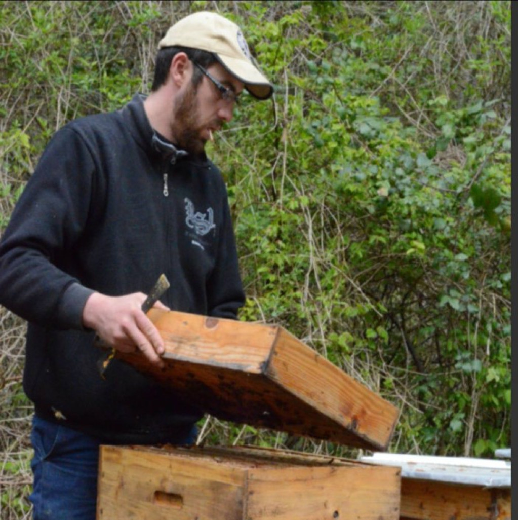 Michael Dechepy est issu d'une famille d'apiculteurs. 