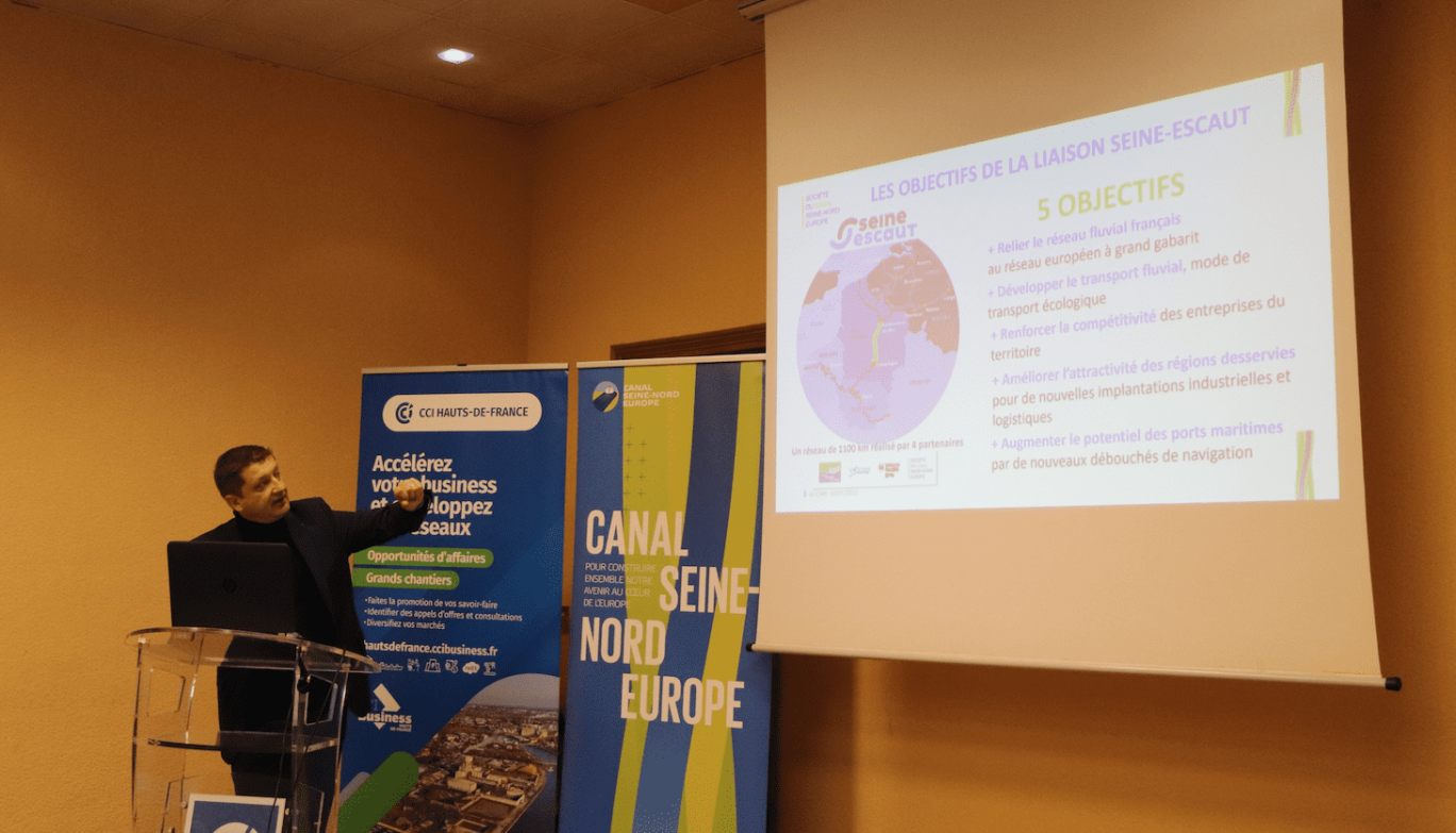 Le directeur du Développement économique de la Société du canal Seine-Nord Europe Nicolas Dumont a présenté le projet.