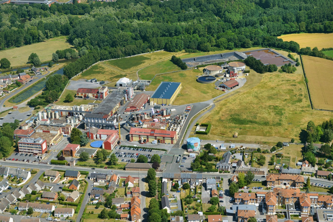 Sur le site d’Evonik-Rexim à Ham, 227 salariés se relaient 24 h/ 24 et 7 j/ 7. ©Evonik-Rexim