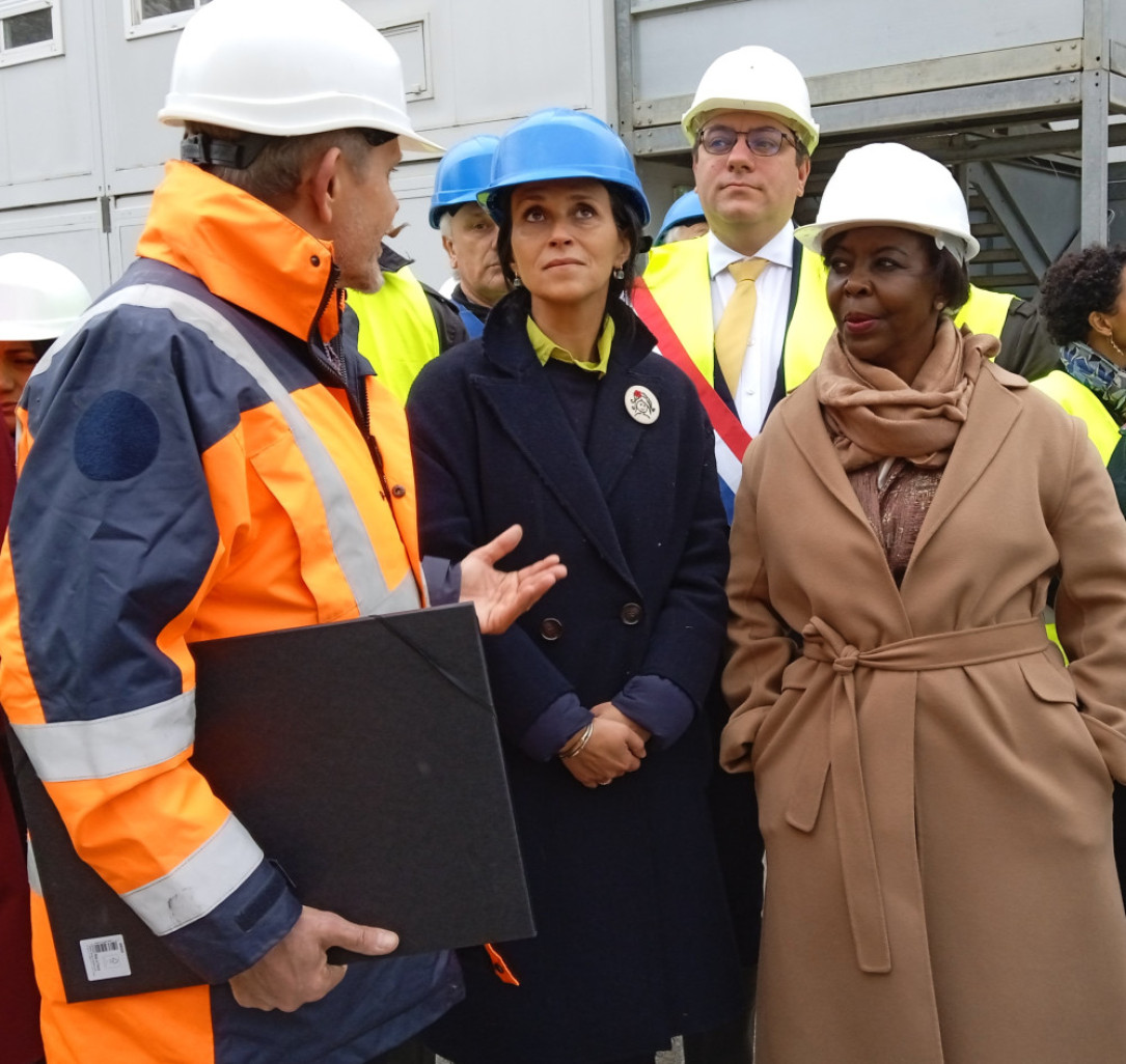 Louise Mushikiwabo, secrétaire générale de la Francophonie (à dr.) a confirmé lors de la visite l’organisation du Sommet international de la Francophonie en ce lieu.