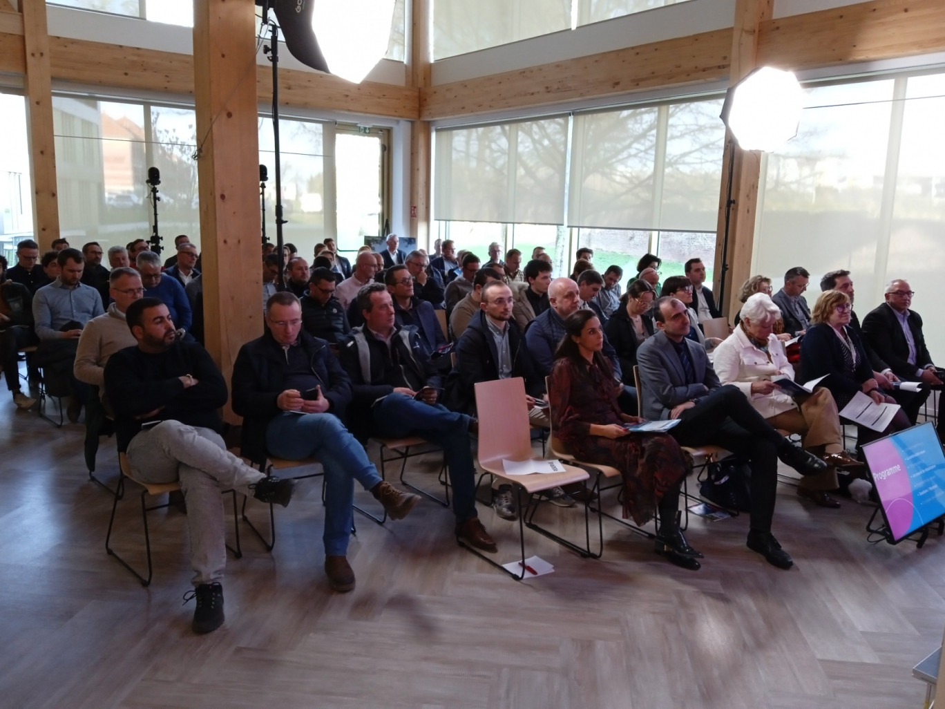 Les acteurs du bâtiment ont répondu présents, en présentiel au siège de Clésence, ou par visioconférence.