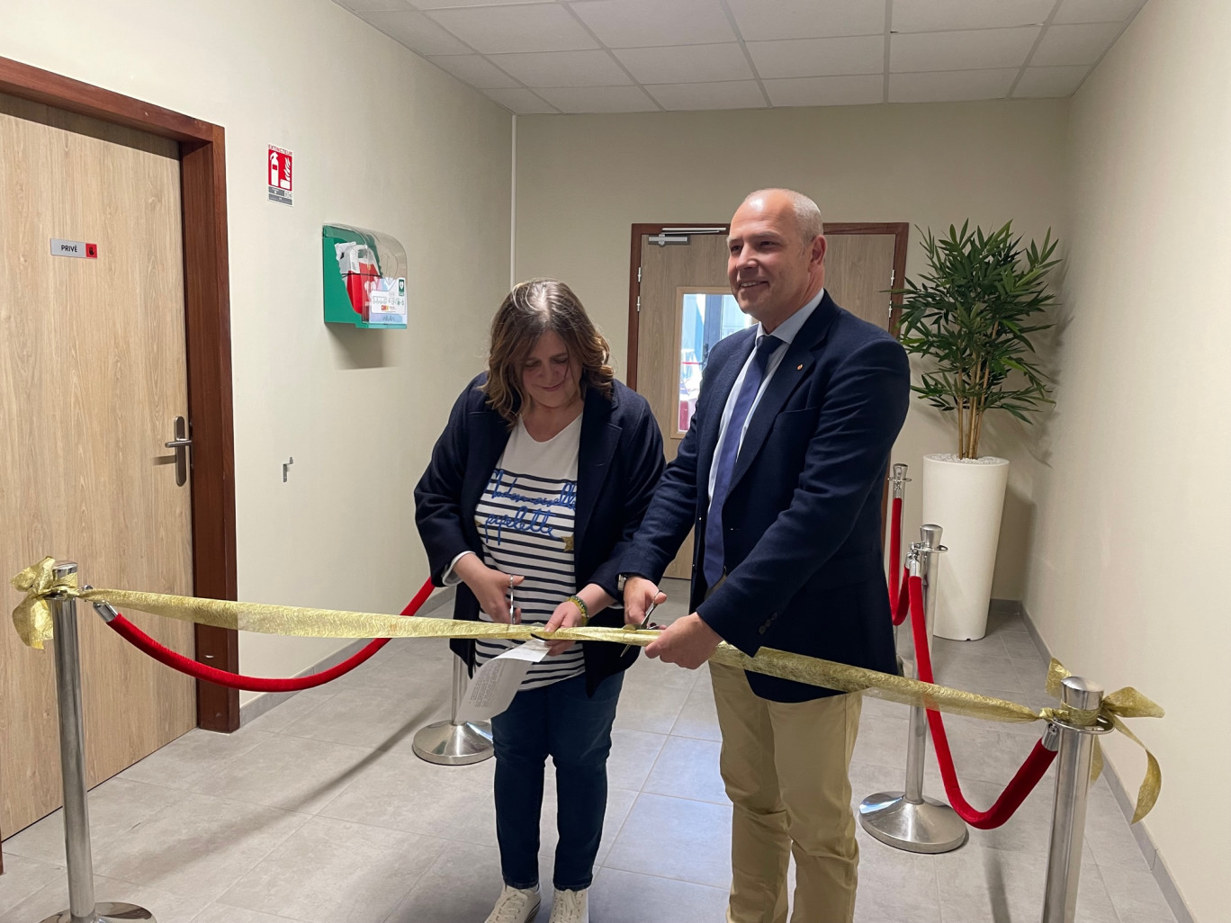 L’inauguration de l’extension de ses locaux situé au 55, rue Sully à Amiens avec Jean-Luc Mention, président de l'Irfa-Apisup et Christine Cotton, sa Directrice générale.
