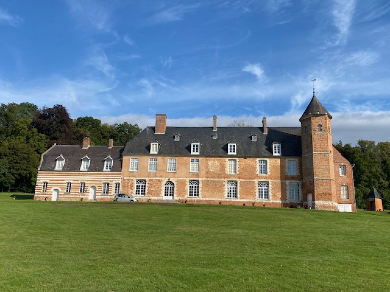 Le château a été agrandi à deux reprises.