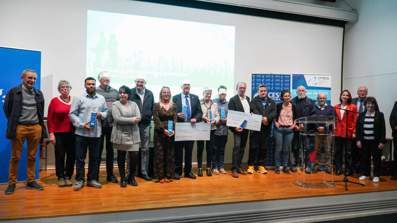 Les six lauréats ont reçu une dotation de 5 000 euros.