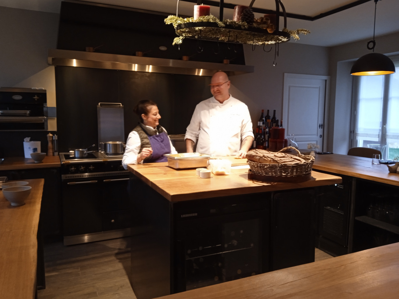 Cécilia et Nicolas Gautier régalent les clients dans leur propre cuisine. 