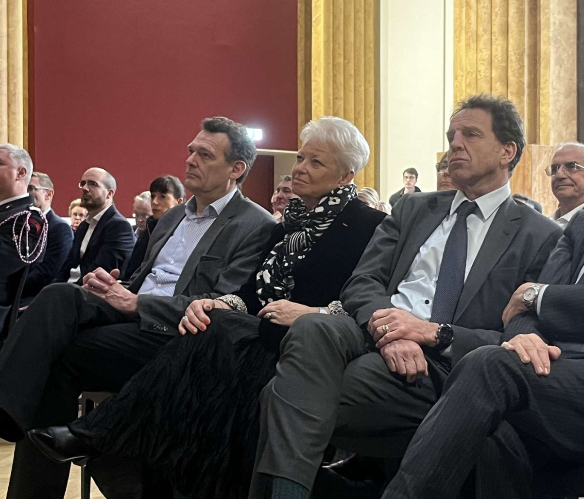 Thierry Baschet, président de l'UIMM Picardie, Pascal Sebille, présidente du Medef 02 et Geoffroy Roux de Bézieux, président d'honneur du Medef.