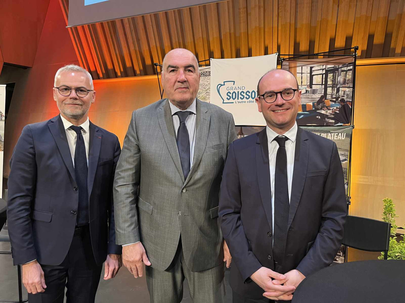 Christophe Bouillon, président de l'Agence nationale de cohésion des territoires, Alain Crémont, président de GrandSoissons et Sébastien Martin, président d'Intercommunalités de France