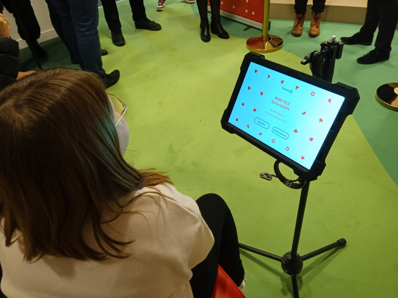 Les adhérents peuvent utiliser les tablettes en accès libre.