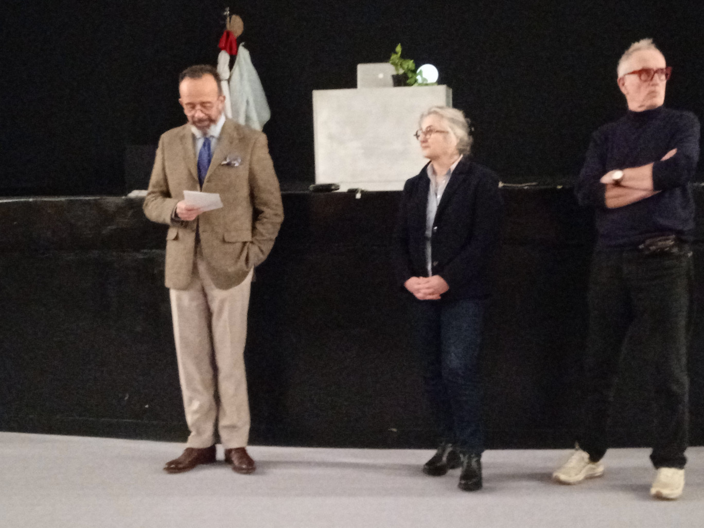 (De gauche à droite) Jean-Christophe Storz, chef d’établissement, Marie-Christine Le Marc’Hadour, leader du Club et Didier Perrier, directeur artistique, ont présenté les objectifs de la soirée.