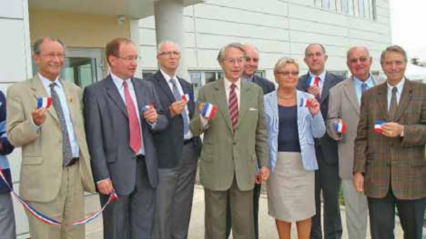 L'inauguration des nouveaux locaux s'est déroulé en présence d'élus locaux et des dirigeants de l'entreprise Desmarez.