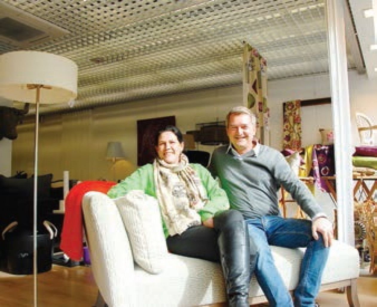 Isabelle et Christophe Descombes dans leur magasin, rue Gresset à Amiens.