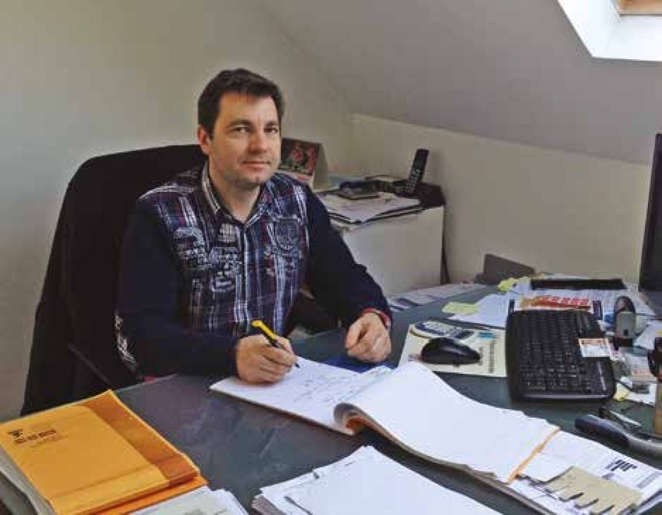 Sylvain Williot a lancé il y a un mois le site Help Habitat, ne négligeant aucun moyen de communication pour garder contact avec sa clientèle.