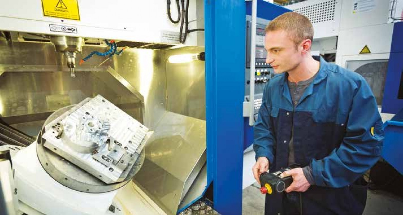 llustration des formations industrielles qui intègrent les avancées technologiques : la plate-forme Innovaltech, au lycée Condorcet de Saint-Quentin. Elle disposera bientôt d’un nouveau bâtiment (la région s’est engagée sur un programme de travaux de 2 millions d’euros).