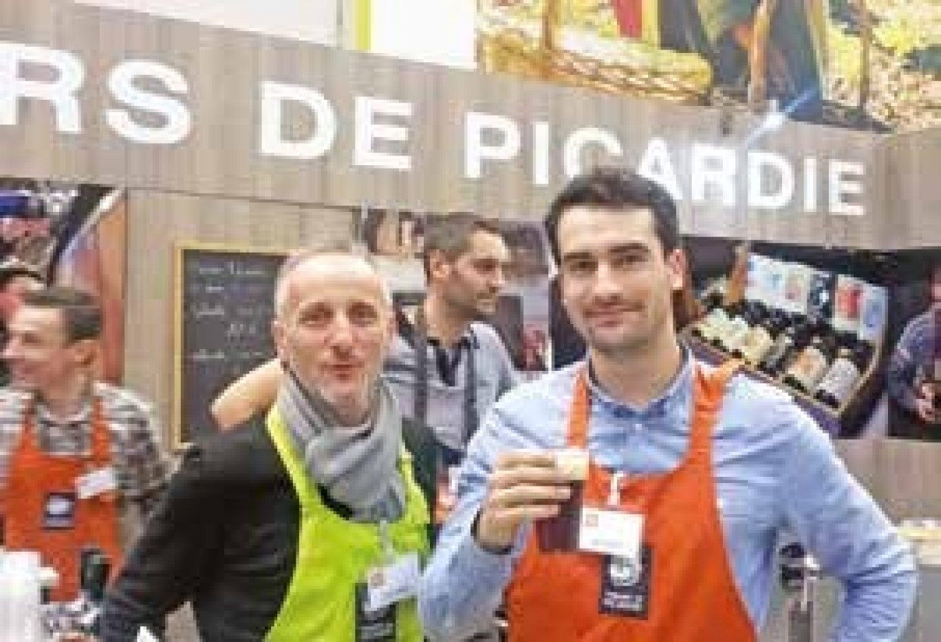 Adrien Rouquette (à d.) et un de ses collaborateurs, dont la brasserie a décroché une médaille d’or au concours général agricole 2015, pour la Milliacus. 