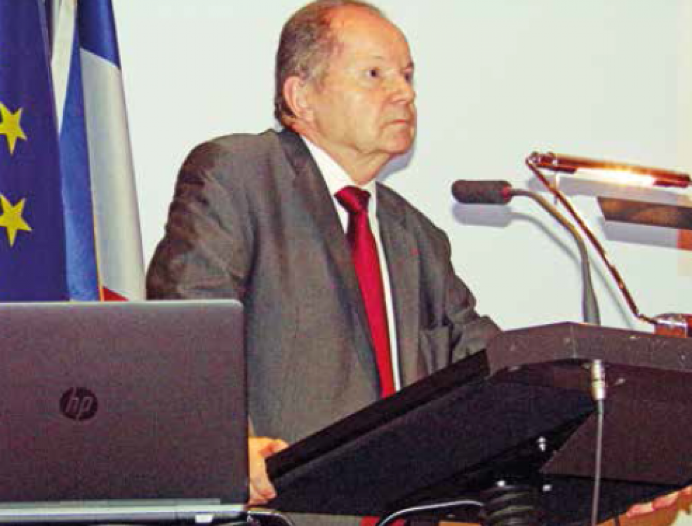 Philippe Bilger, ancien magistrat, président de l'Institut de la parole, avait accepté d'exposer ce « qu'il ressent aujourd'hui de la justice ».