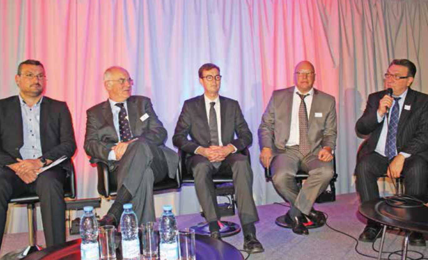 De gauche à droite, Laurent Delvallée, coprésident de TFL Hauts-de-France, Yves Fargues, président d'Union TFL, Olivier Arrigault, secrétaire général FNTR Nord, Jean-Luc Dejode et René Petit, coprésidents FNTR Nord.