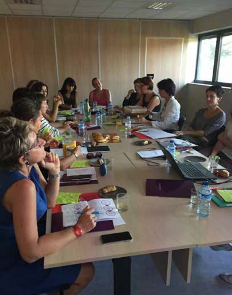 « Ce qui est intéressant c'est le professionnalisme, toutes les personnes recrutées, possèdent une compétence, elles ne sont pas que dans l'écoute, c'est pour cela que les femmes adhérent », Florence Bonnard. 