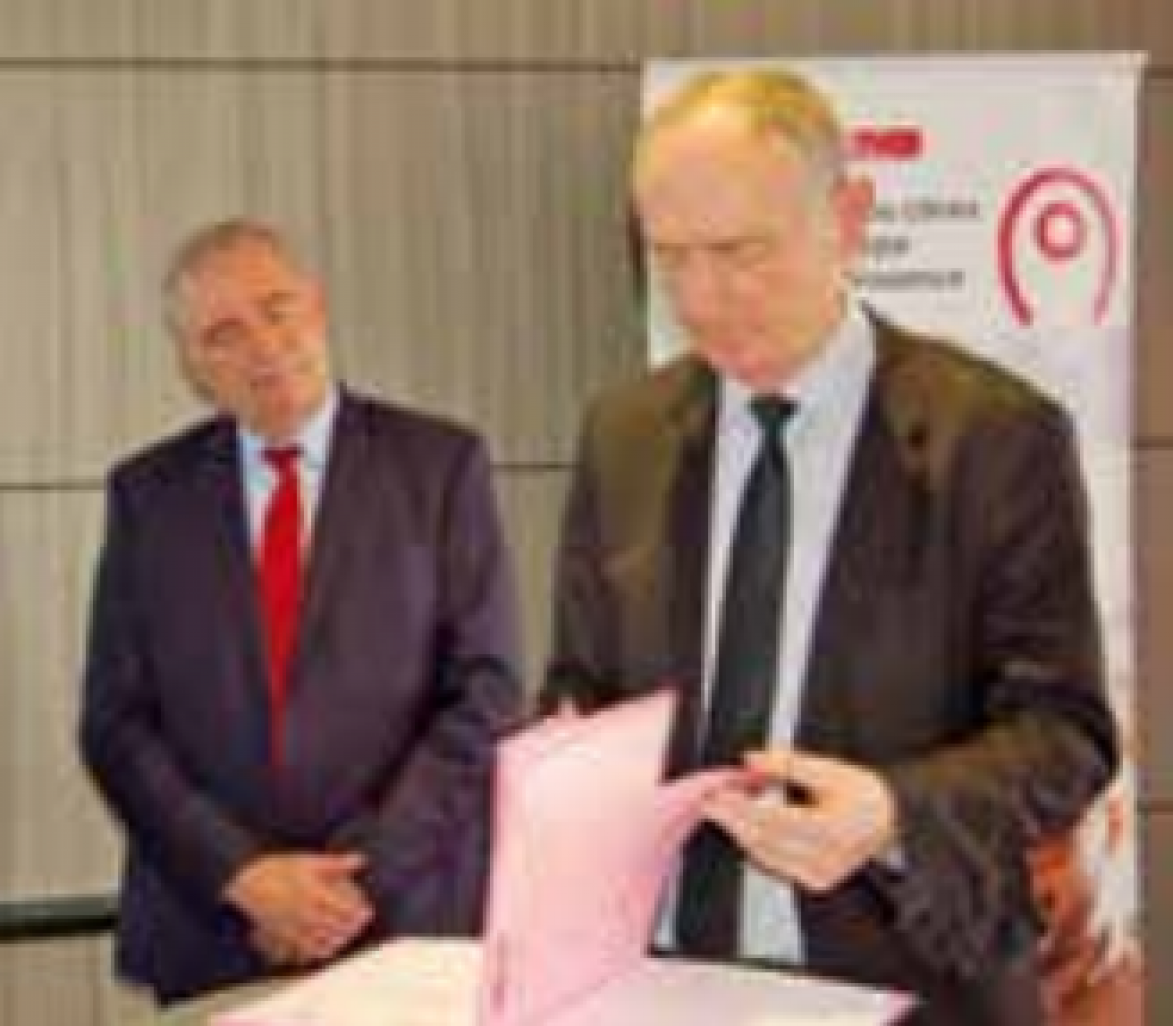 Signature d’une convention partenariale entre l’Ordre des experts comptables Picardie Ardennes et le Crédit Agricole Br…