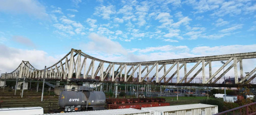 Tergnier : SNCF Réseau engage le démontage de la passerelle piétonne de la gare